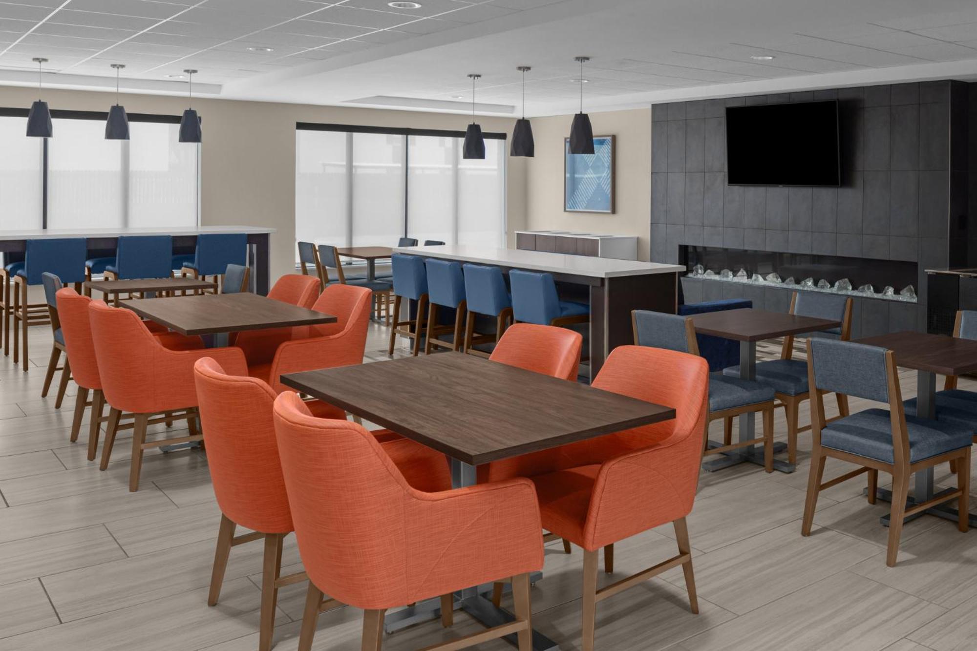 Holiday Inn Express & Suites Midland Loop 250 By Ihg Bagian luar foto