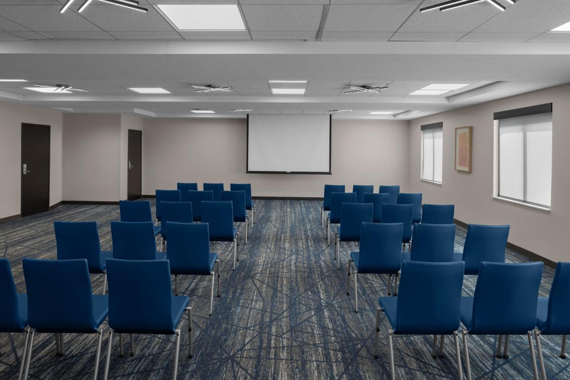 Holiday Inn Express & Suites Midland Loop 250 By Ihg Bagian luar foto
