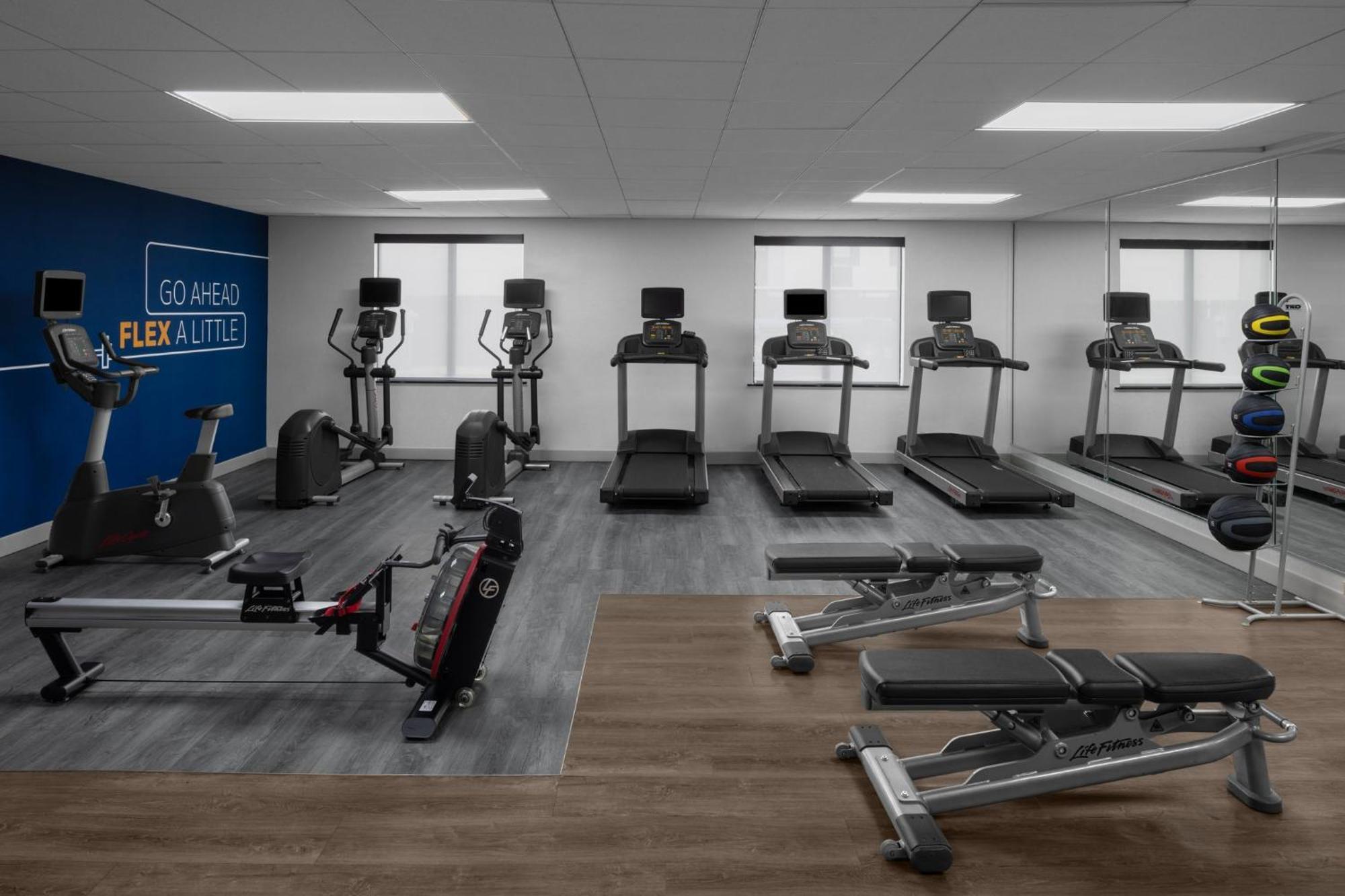 Holiday Inn Express & Suites Midland Loop 250 By Ihg Bagian luar foto